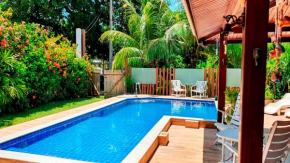 Casa com lazer em praia privativa em Guarajua BA